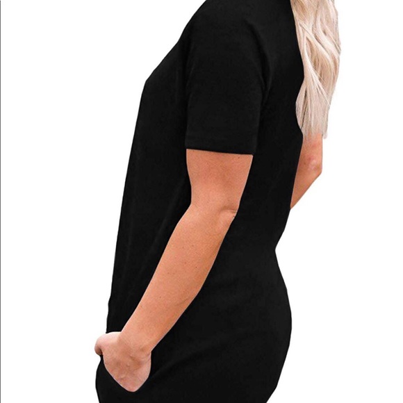 Black top with POCKETS - Picture 3 of 4